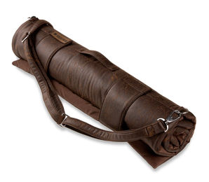 Produktbild von WOLTERS Vintage Reisedecke für Hunde aus Polyester in Braun rollbar