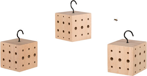 WONDERMAKE 3er Set Insektenhotel aus Buche-Holz hängend mit 126 Nistplätzen für Wildbienen in Braun Schwarz Natur – Bild 1 von 13