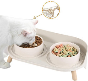 Produktbild von YVMOOEC Katzen-Futterspender Doppelter Katzennapf mit rutschfestem Ständer und Spritzschutz - 200 ml