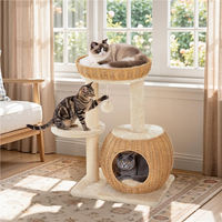 Produktbild von Yaheetech Kratzbaum aus PE-Rattan in Beige mit Katzenhöhle und Liegeplatz für kleine bis mittelgroße Katzen, 72 cm