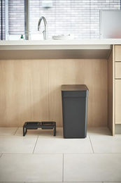 Yamazaki Tower Futterbehälter für Hund und Katze Schwarz XL Luftdicht Kunststoff 25L - 12 kg – Bild 1 von 13