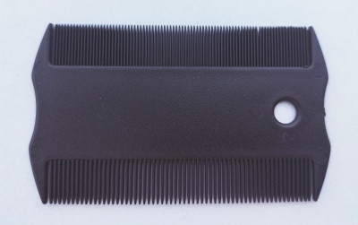 Produktbild von Zecken und Flohkamm doppelt