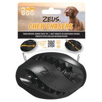 Produktbild von Zeus Chew Chasers Treat Rugby Ball Hundespielzeug aus Naturkautschuk Schwarz 12,5 cm