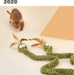 zeze Katzenangel Klapperschlange aus Plüsch in Grün – Bild 1 von 1