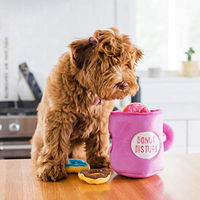 Produktbild von ZippyPaws Burrow Coffee and Donutz Quietschspielzeug für Hunde aus Plüsch in Rosa