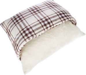 Produktbild von zooplus basics Karo Kuschelbett Kissen für Hund und Katze L 60 x B 50 x H 15 cm