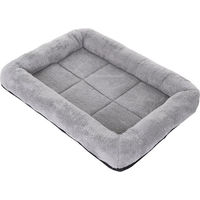 Produktbild von ZOOPLUS Kuschelkissen für Hundeboxen aus Teddyplüsch Größe M Grau
