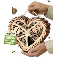 Produktbild von Zooprinz Insektenhotel XXL in Herzform aus Vollholz mit Bambus und Tannenzapfen 29x24 cm